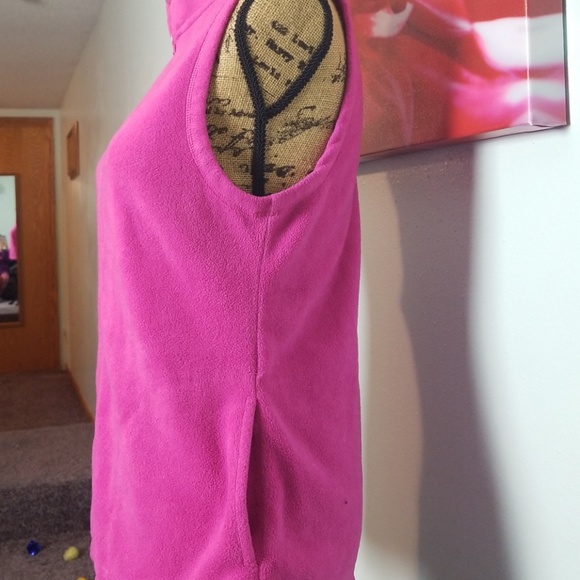 Vest - Picture 2 of 3